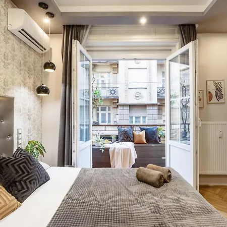 Super Central Cosy 1Br Near Newyork Cafe W View